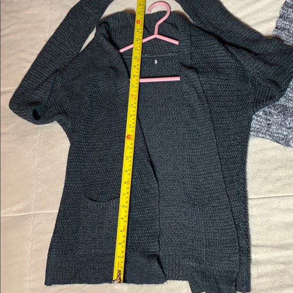 2 Ardene cardigans - Picture 3 of 7